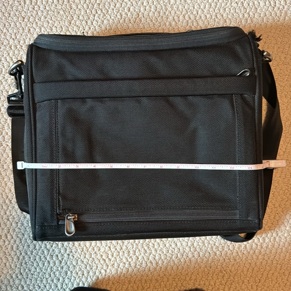 Briggs and Riley computer bag - Picture 12 of 16